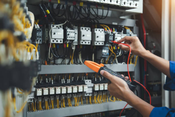 Best Affordable Emergency Electrician  in Gladeview, FL